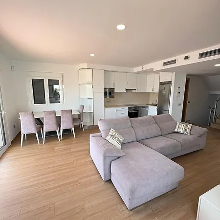 Villa Amarilla Golf Family